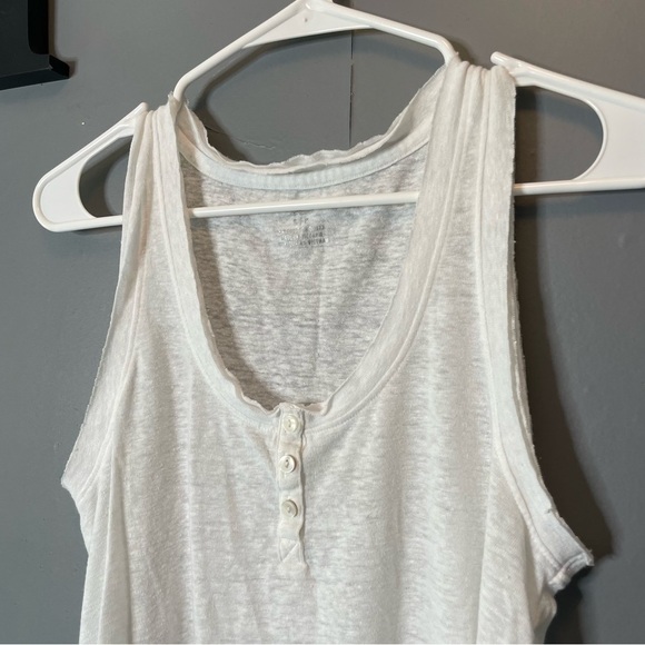 Aerie White Sleeveless Tank Top size small - Picture 2 of 7